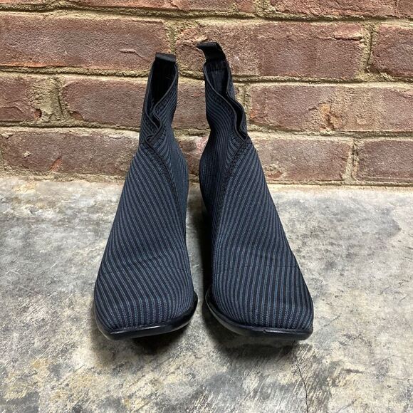 Charleston Shoe Co Gray/Blue Pinstripe Lower King Boot Size 10 NIB - Picture 2 of 8